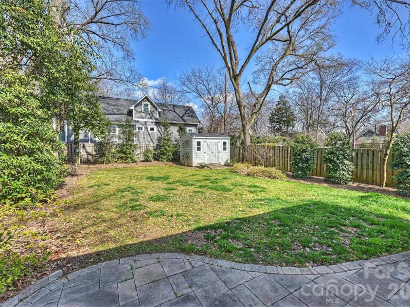 705 Tremont Avenue, Charlotte, NC 28203.  MLS# CAR4355053, YatesRealty ID 3751. 