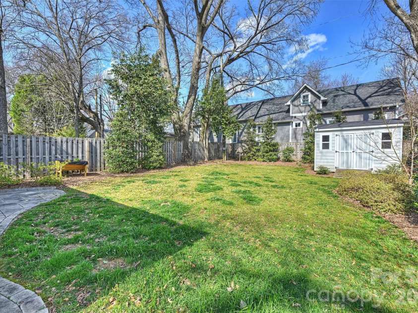 705 Tremont Avenue, Charlotte, NC 28203.  MLS# CAR4355053, YatesRealty ID 3751. 