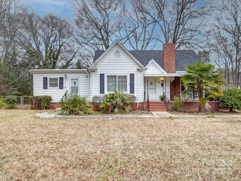 706 19th Avenue, Gastonia, NC 28052.  MLS# CAR4220642, YatesRealty ID 3751. 