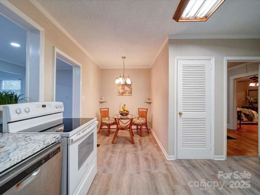 706 19th Avenue, Gastonia, NC 28052.  MLS# CAR4220642, YatesRealty ID 3751. 