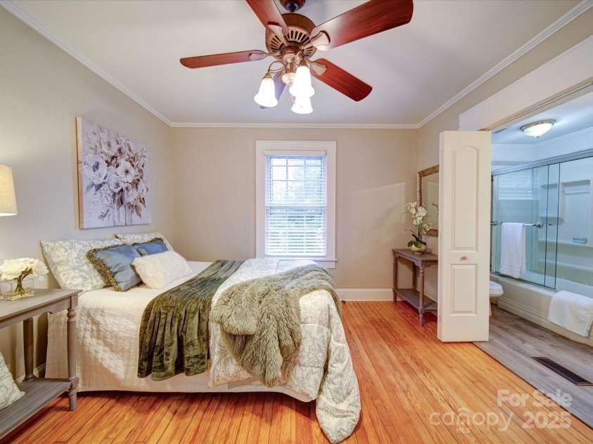 706 19th Avenue, Gastonia, NC 28052.  MLS# CAR4220642, YatesRealty ID 3751. 