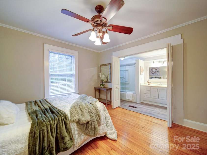 706 19th Avenue, Gastonia, NC 28052.  MLS# CAR4220642, YatesRealty ID 3751. 