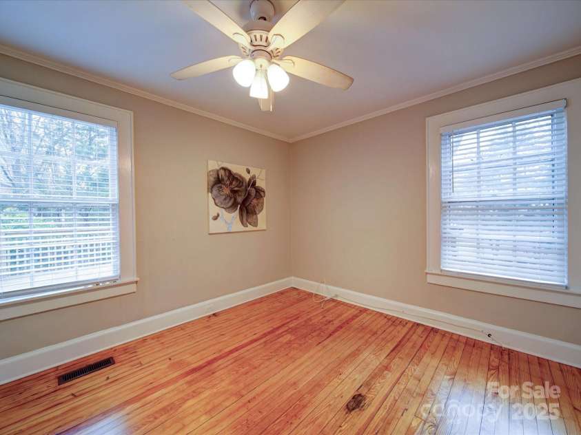 706 19th Avenue, Gastonia, NC 28052.  MLS# CAR4220642, YatesRealty ID 3751. 