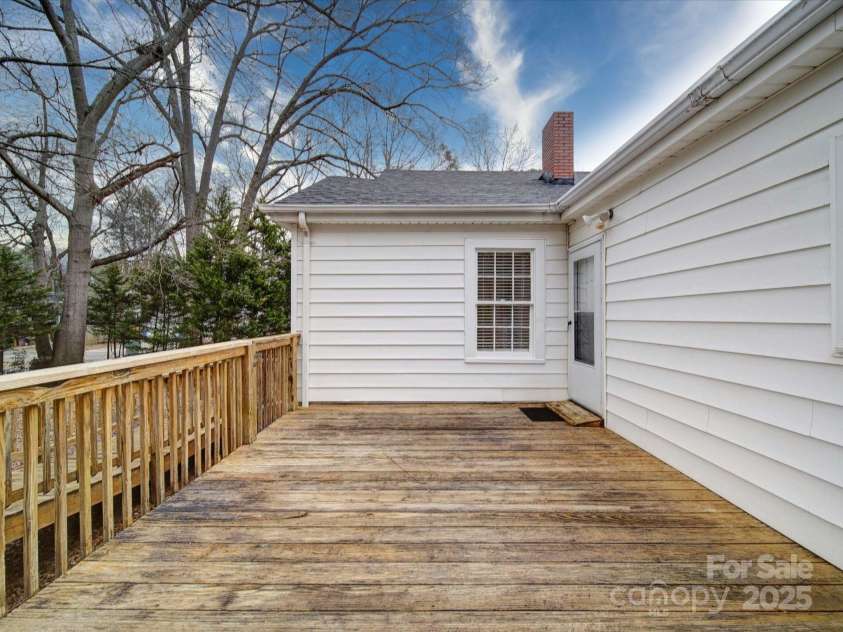 706 19th Avenue, Gastonia, NC 28052.  MLS# CAR4220642, YatesRealty ID 3751. 