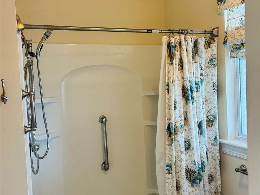 6277 Iris Court, Denver, NC 28037.  MLS# CAR4402049, YatesRealty ID 37510. Shower