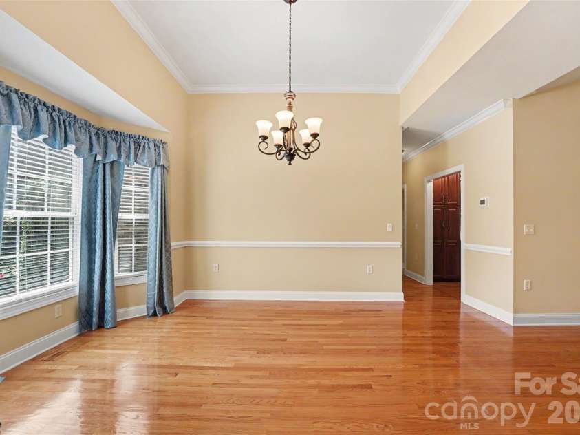 3563 Wandering Lane, Hickory, NC 28601.  MLS# CAR4400174, YatesRealty ID 37512. 