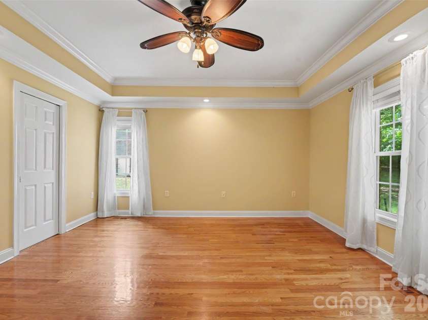 3563 Wandering Lane, Hickory, NC 28601.  MLS# CAR4400174, YatesRealty ID 37512. 