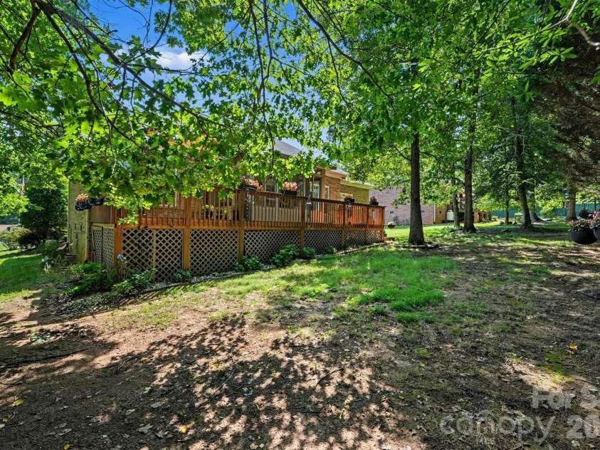3563 Wandering Lane, Hickory, NC 28601.  MLS# CAR4400174, YatesRealty ID 37512. 