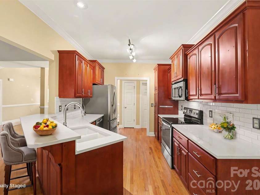 3563 Wandering Lane, Hickory, NC 28601.  MLS# CAR4400174, YatesRealty ID 37512. Virtually Staged