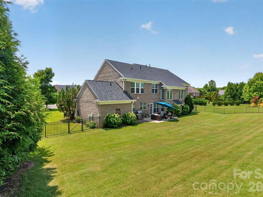 2109 Goddard Way, Waxhaw, NC 28173.  MLS# CAR4401549, YatesRealty ID 37513. Backyard