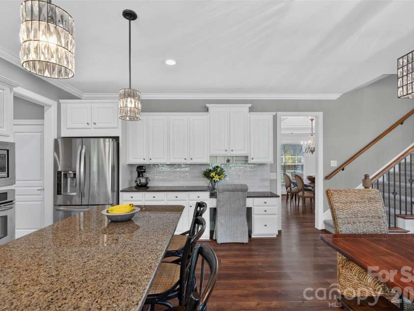 2109 Goddard Way, Waxhaw, NC 28173.  MLS# CAR4401549, YatesRealty ID 37513. Kitchen
