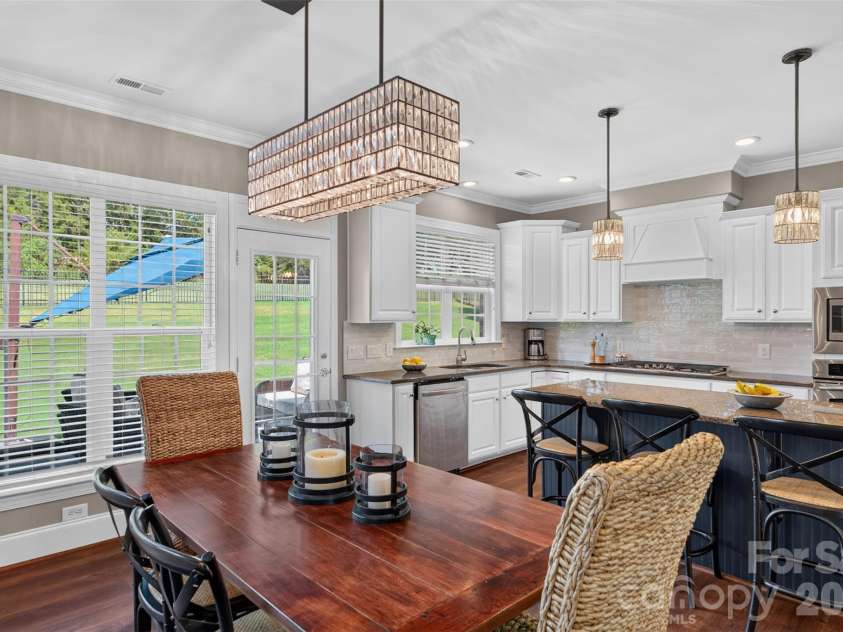 2109 Goddard Way, Waxhaw, NC 28173.  MLS# CAR4401549, YatesRealty ID 37513. Kitchen