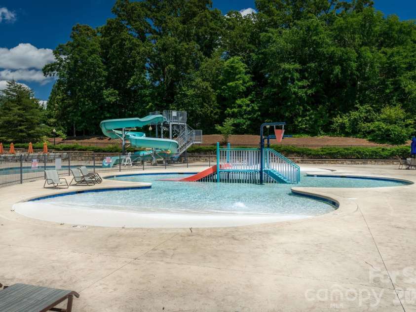 2109 Goddard Way, Waxhaw, NC 28173.  MLS# CAR4401549, YatesRealty ID 37513. Toddler pool
