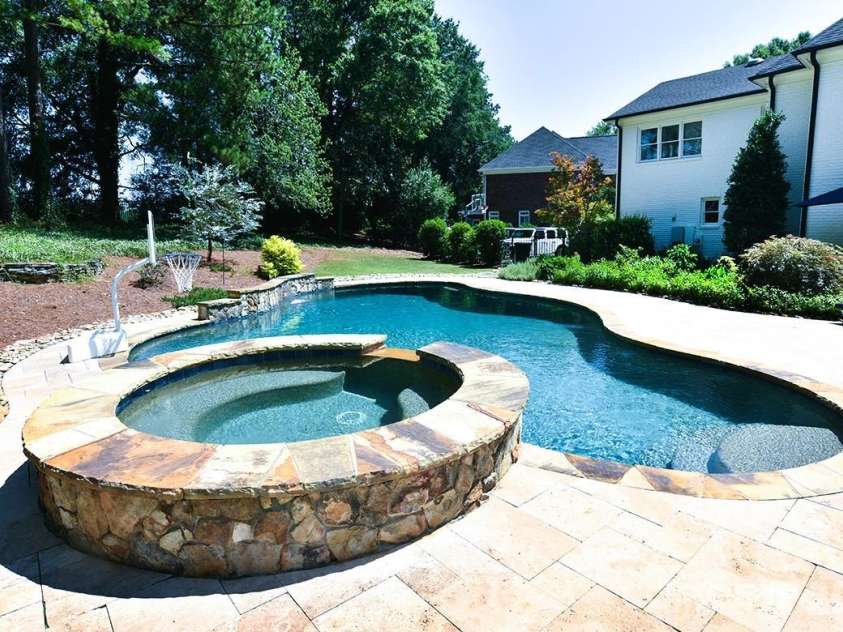 18719 Cannon Crossing Way, Davidson, NC 28036.  MLS# CAR4400931, YatesRealty ID 37514. 