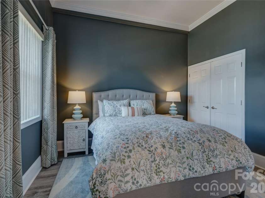 7324 Lakefront Drive, Charlotte, NC 28278.  MLS# CAR4401649, YatesRealty ID 37516. 