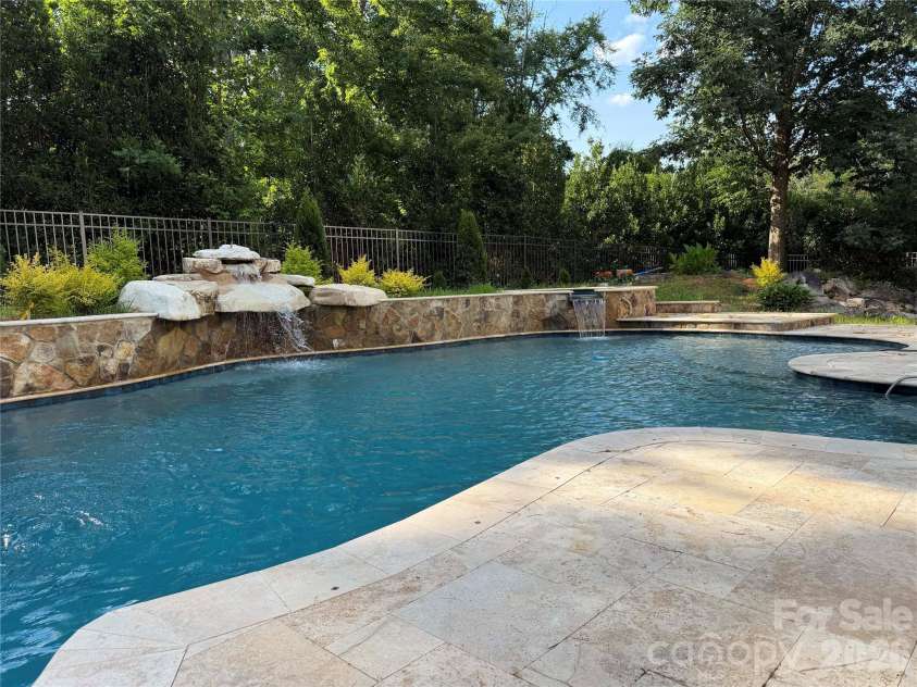 600 Baron Road, Waxhaw, NC 28173.  MLS# CAR4397562, YatesRealty ID 37517. 