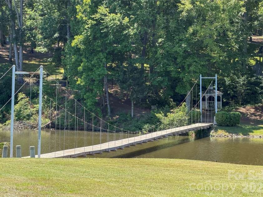 600 Baron Road, Waxhaw, NC 28173.  MLS# CAR4397562, YatesRealty ID 37517. Beautiful common areas.