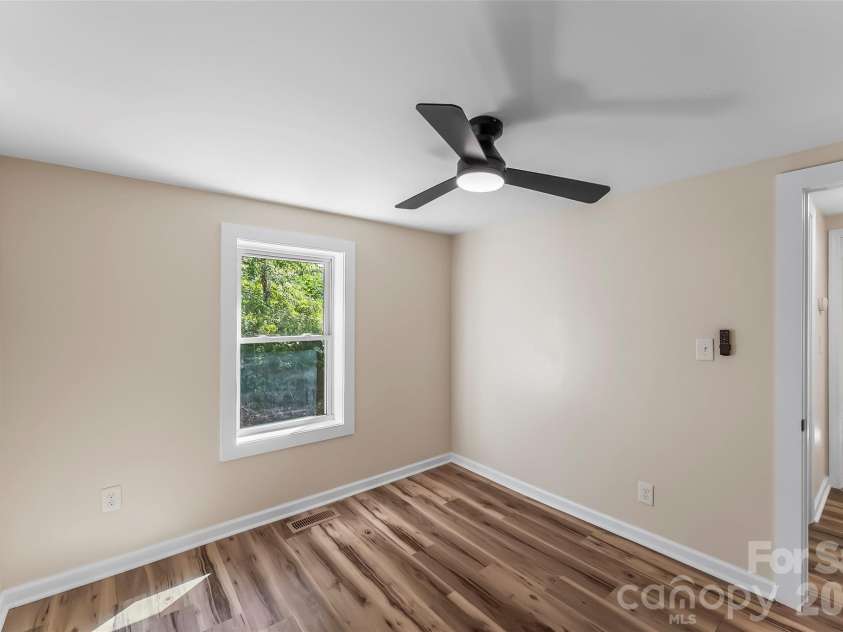 529 stage Street, Lenoir, NC 28645.  MLS# CAR4400462, YatesRealty ID 37518. 