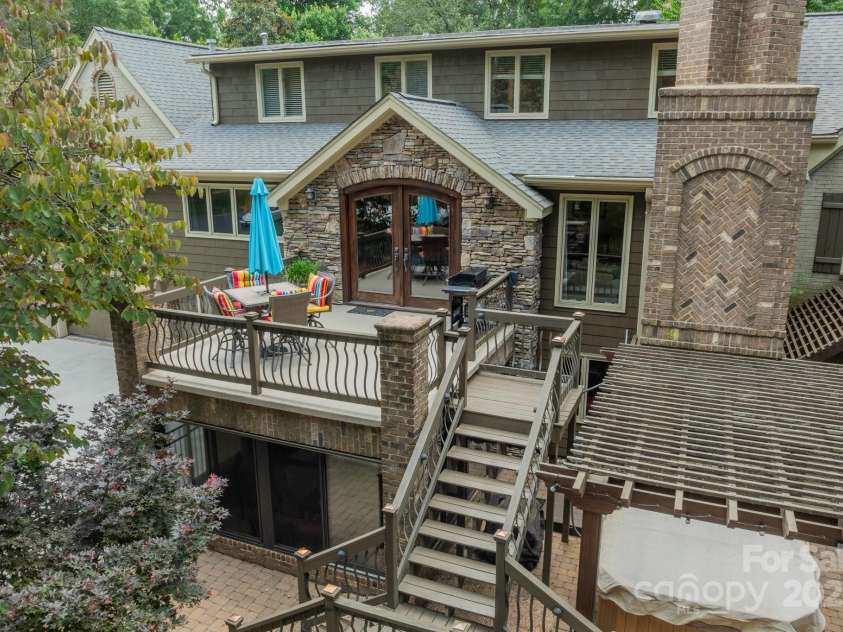 4531 Montibello Drive, Charlotte, NC 28226.  MLS# CAR4228006, YatesRealty ID 3752. 