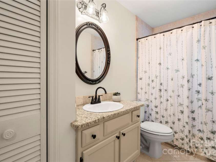 4531 Montibello Drive, Charlotte, NC 28226.  MLS# CAR4228006, YatesRealty ID 3752. 