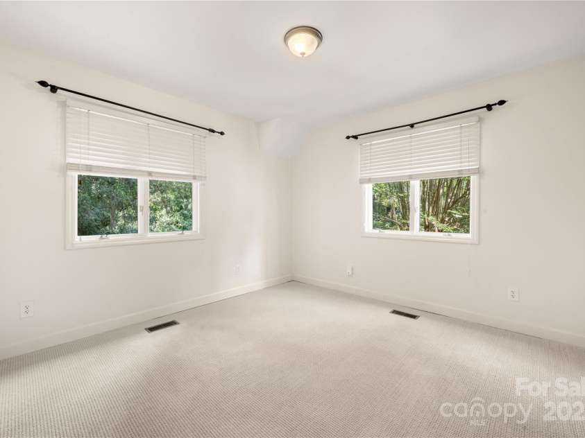 4531 Montibello Drive, Charlotte, NC 28226.  MLS# CAR4228006, YatesRealty ID 3752. 