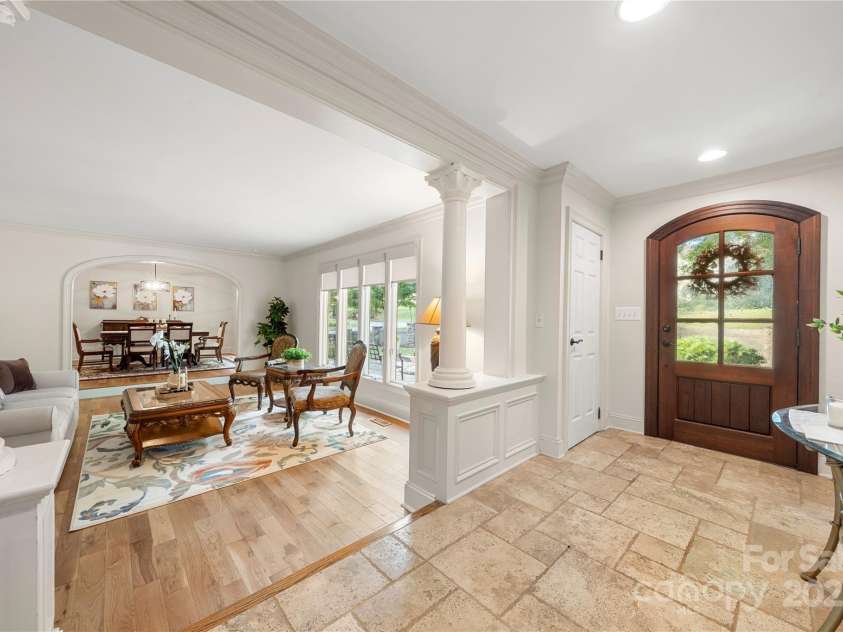 4531 Montibello Drive, Charlotte, NC 28226.  MLS# CAR4228006, YatesRealty ID 3752. 