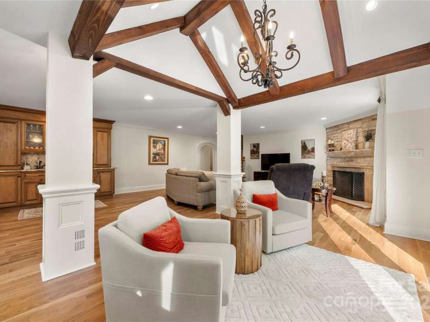 4531 Montibello Drive, Charlotte, NC 28226.  MLS# CAR4228006, YatesRealty ID 3752. 