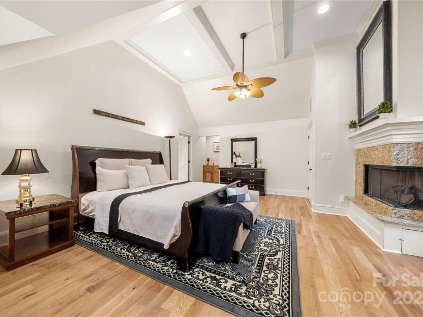 4531 Montibello Drive, Charlotte, NC 28226.  MLS# CAR4228006, YatesRealty ID 3752. 