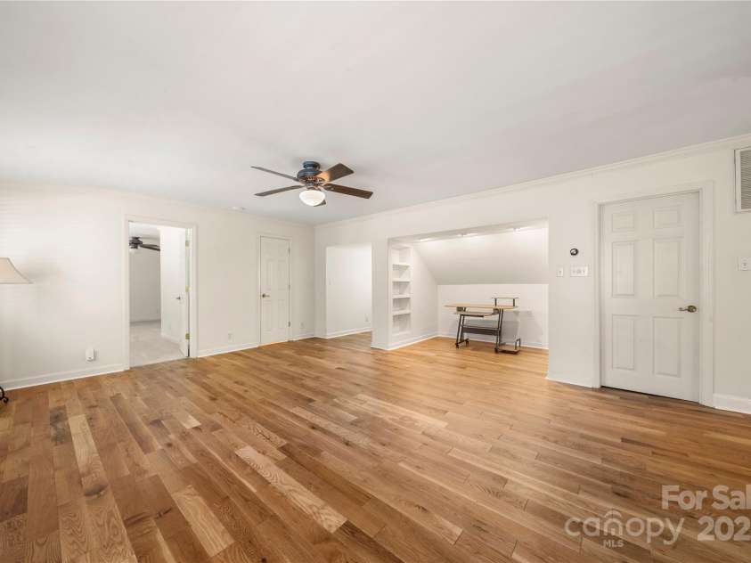 4531 Montibello Drive, Charlotte, NC 28226.  MLS# CAR4228006, YatesRealty ID 3752. Upper level