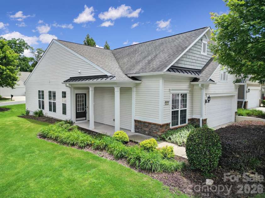 9020 Smokey Hill Lane, Fort Mill, SC 29707.  MLS# CAR4264813, YatesRealty ID 3752. 