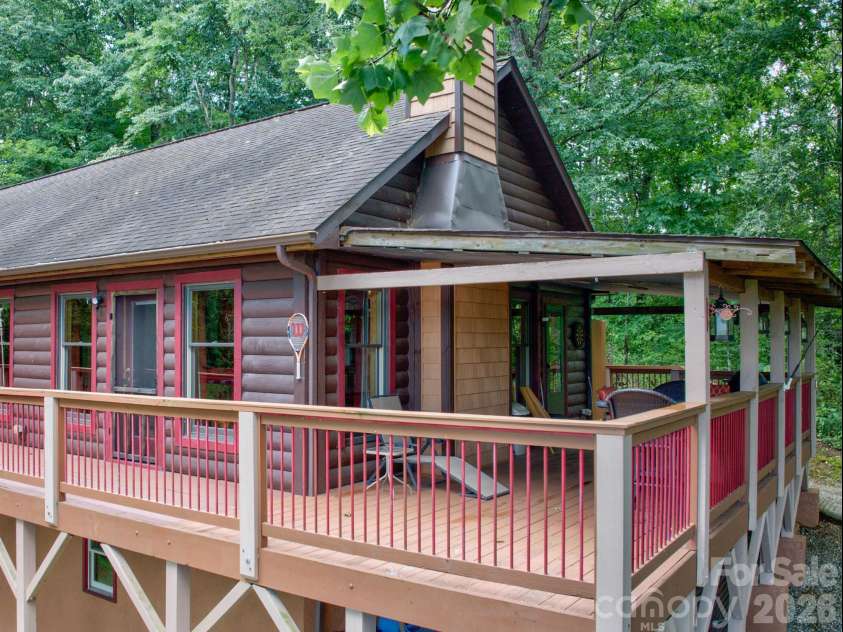 612 Whispering Winds Road, Waynesville, NC 28785.  MLS# CAR4361478, YatesRealty ID 37520. 