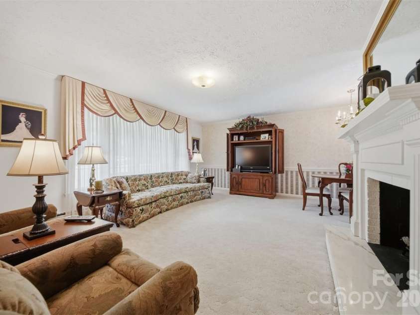 1599 Oakmont Drive, Lenoir, NC 28645.  MLS# CAR4404524, YatesRealty ID 37524. 