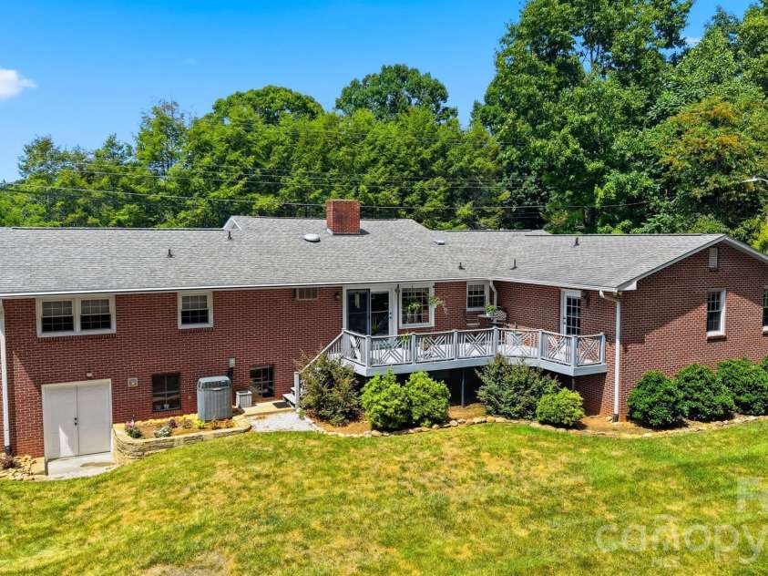 1599 Oakmont Drive, Lenoir, NC 28645.  MLS# CAR4404524, YatesRealty ID 37524. 