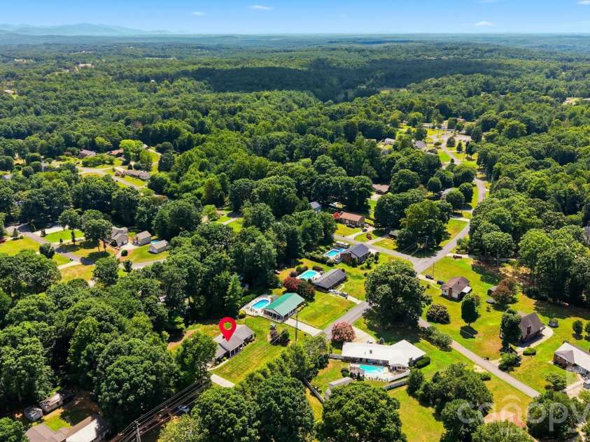 1599 Oakmont Drive, Lenoir, NC 28645.  MLS# CAR4404524, YatesRealty ID 37524. 
