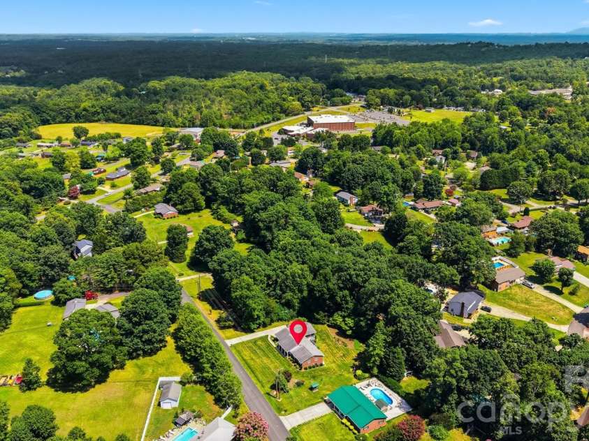 1599 Oakmont Drive, Lenoir, NC 28645.  MLS# CAR4404524, YatesRealty ID 37524. 