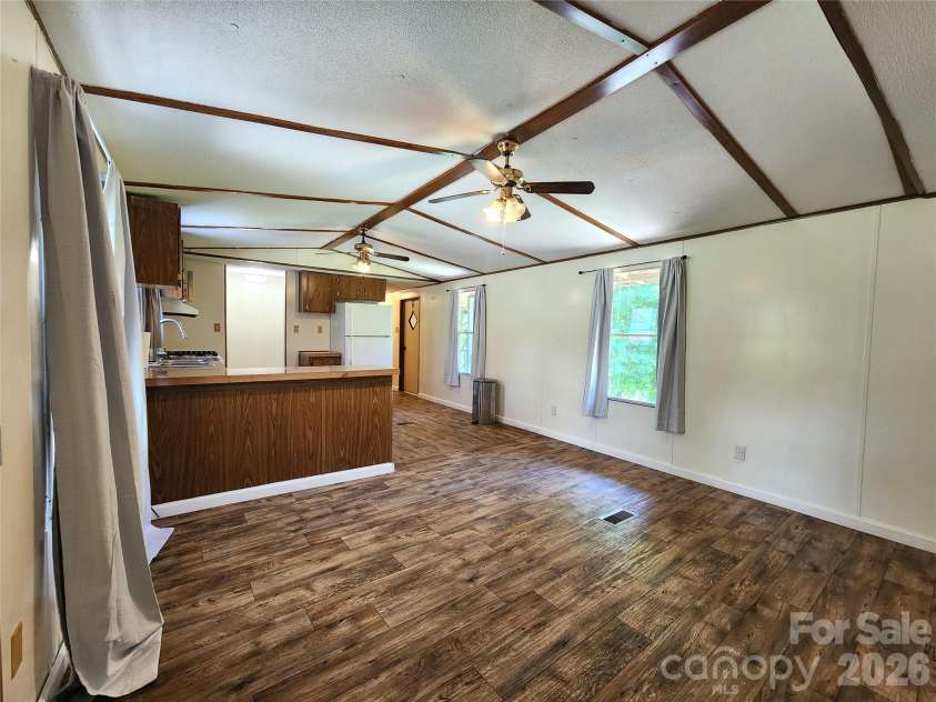 406 Shady Rest Road, Morganton, NC 28655.  MLS# CAR4405028, YatesRealty ID 37527. 