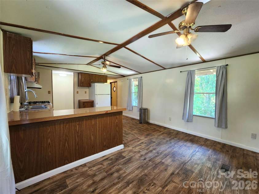 406 Shady Rest Road, Morganton, NC 28655.  MLS# CAR4405028, YatesRealty ID 37527. 