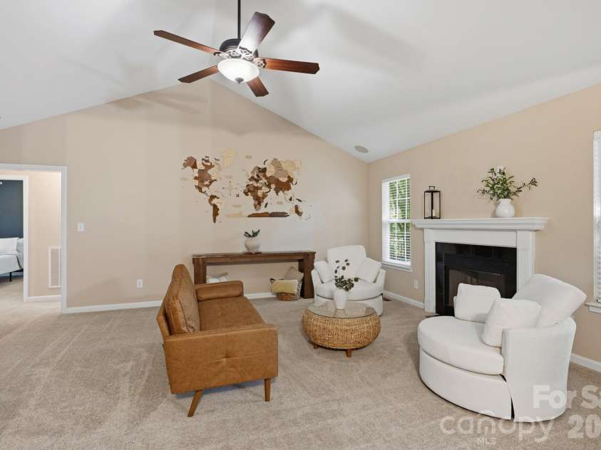 398 Knoll Court, Concord, NC 28025.  MLS# CAR4392031, YatesRealty ID 37529. 