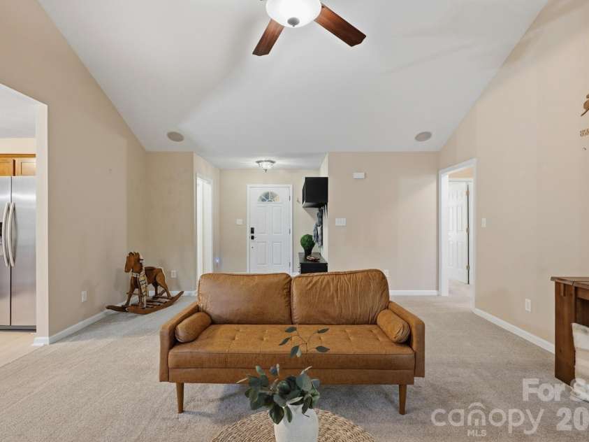 398 Knoll Court, Concord, NC 28025.  MLS# CAR4392031, YatesRealty ID 37529. 