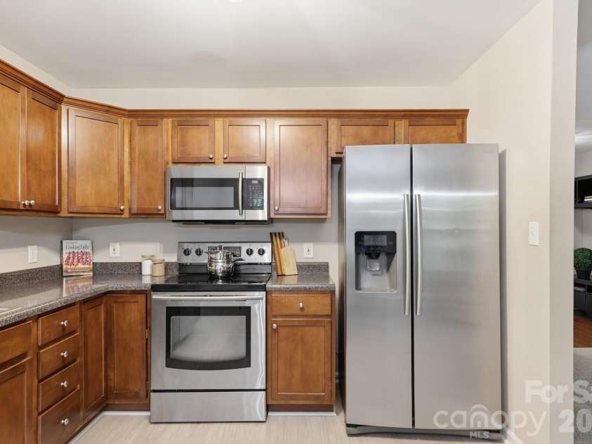 398 Knoll Court, Concord, NC 28025.  MLS# CAR4392031, YatesRealty ID 37529. 