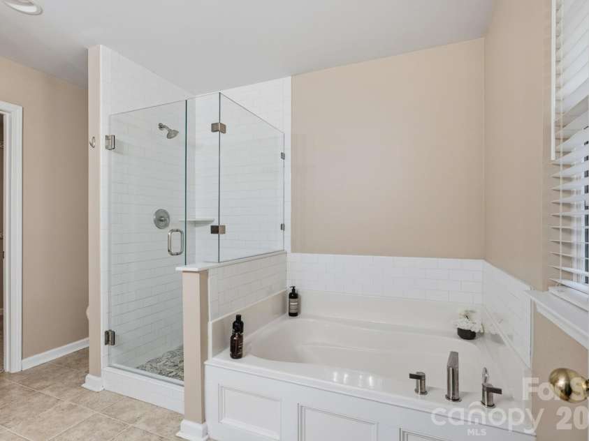 398 Knoll Court, Concord, NC 28025.  MLS# CAR4392031, YatesRealty ID 37529. 