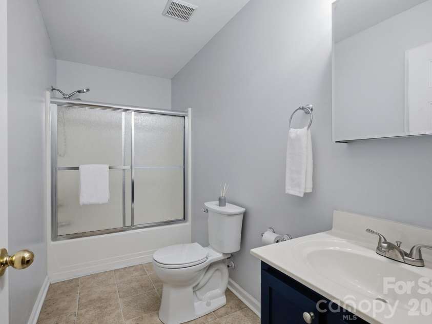 398 Knoll Court, Concord, NC 28025.  MLS# CAR4392031, YatesRealty ID 37529. 