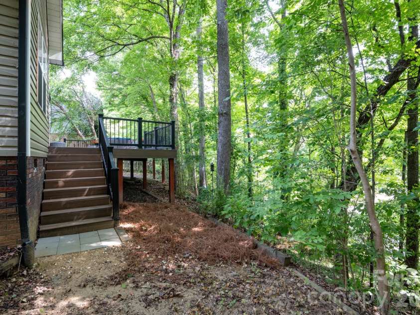 398 Knoll Court, Concord, NC 28025.  MLS# CAR4392031, YatesRealty ID 37529. 