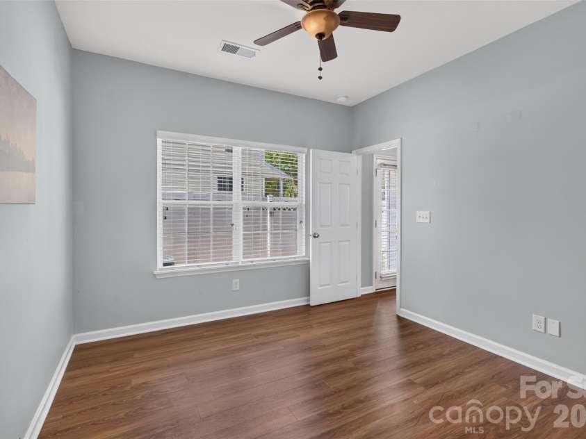 13904 Singleleaf Lane, Charlotte, NC 28278.  MLS# CAR4404805, YatesRealty ID 37530. 