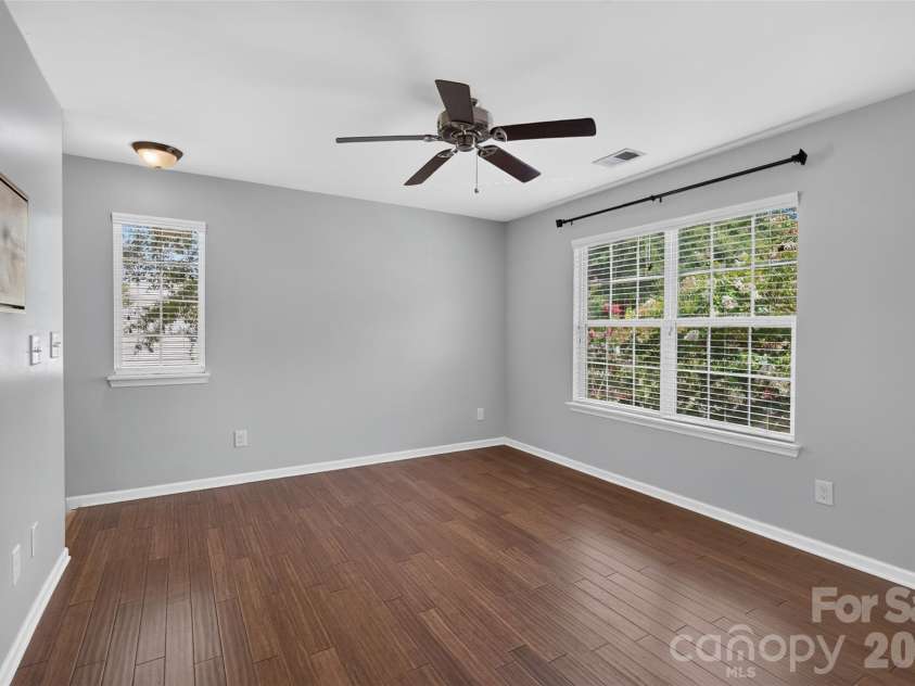 13904 Singleleaf Lane, Charlotte, NC 28278.  MLS# CAR4404805, YatesRealty ID 37530. Bonus room!