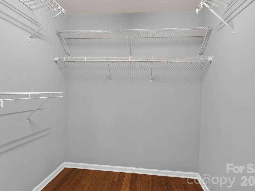 13904 Singleleaf Lane, Charlotte, NC 28278.  MLS# CAR4404805, YatesRealty ID 37530. Large walk in!