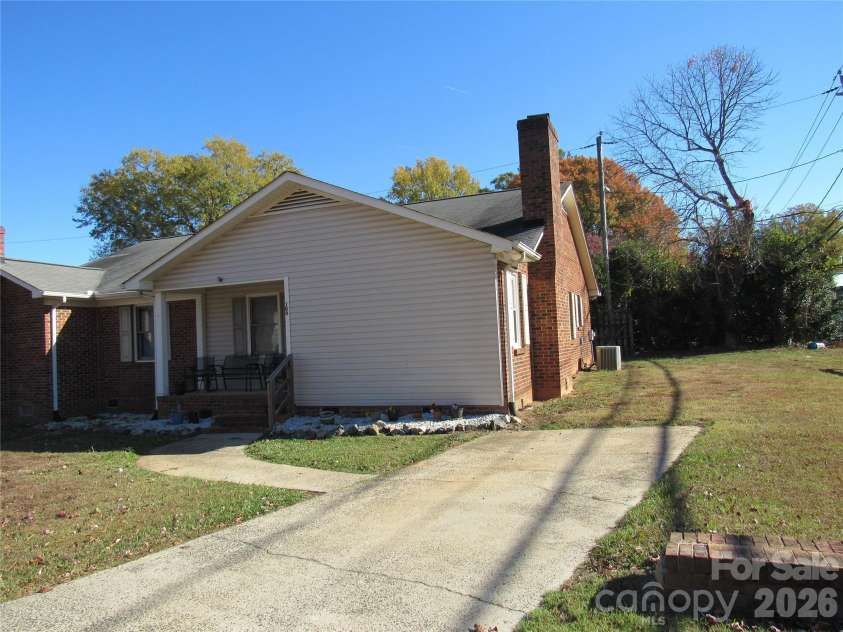 104 Neely Court, Rock Hill, SC 29732.  MLS# CAR4403840, YatesRealty ID 37531. 