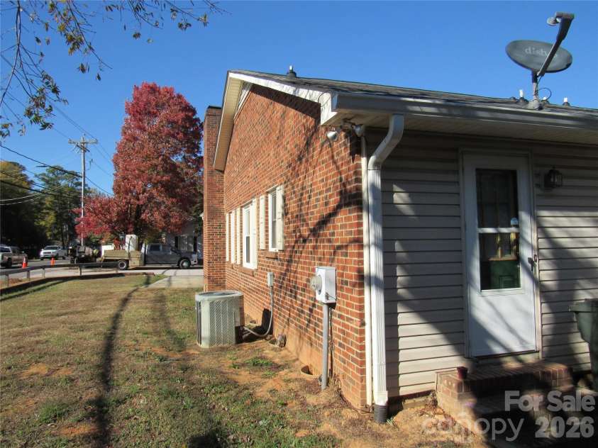 104 Neely Court, Rock Hill, SC 29732.  MLS# CAR4403840, YatesRealty ID 37531. 