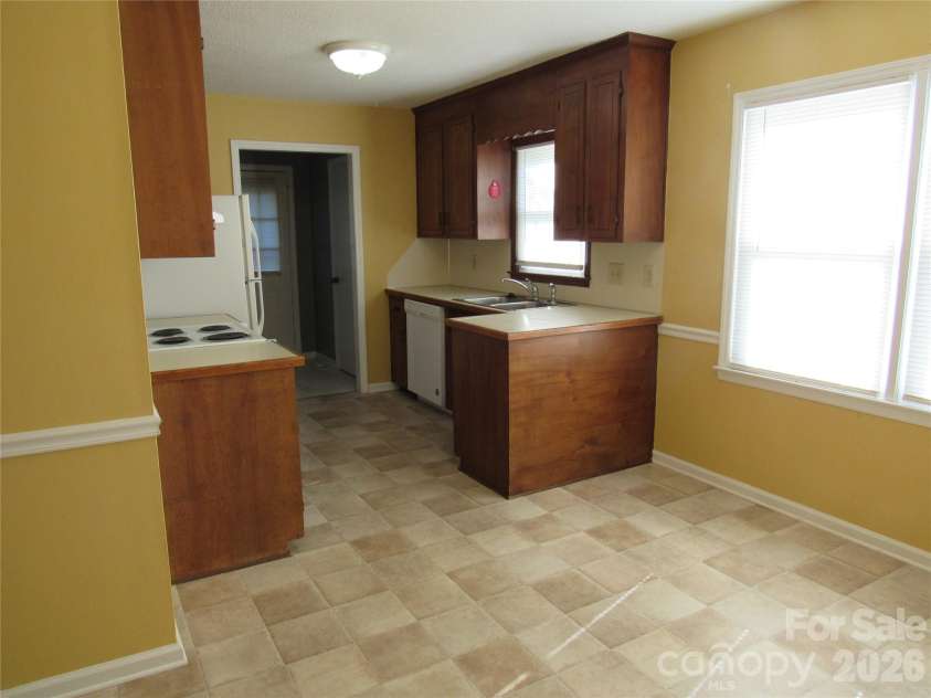 104 Neely Court, Rock Hill, SC 29732.  MLS# CAR4403840, YatesRealty ID 37531. 