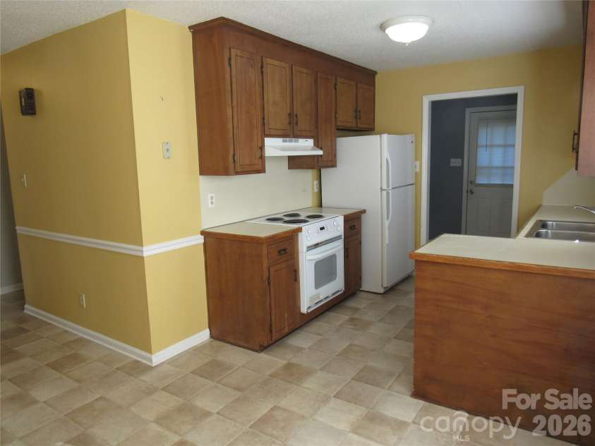 104 Neely Court, Rock Hill, SC 29732.  MLS# CAR4403840, YatesRealty ID 37531. 